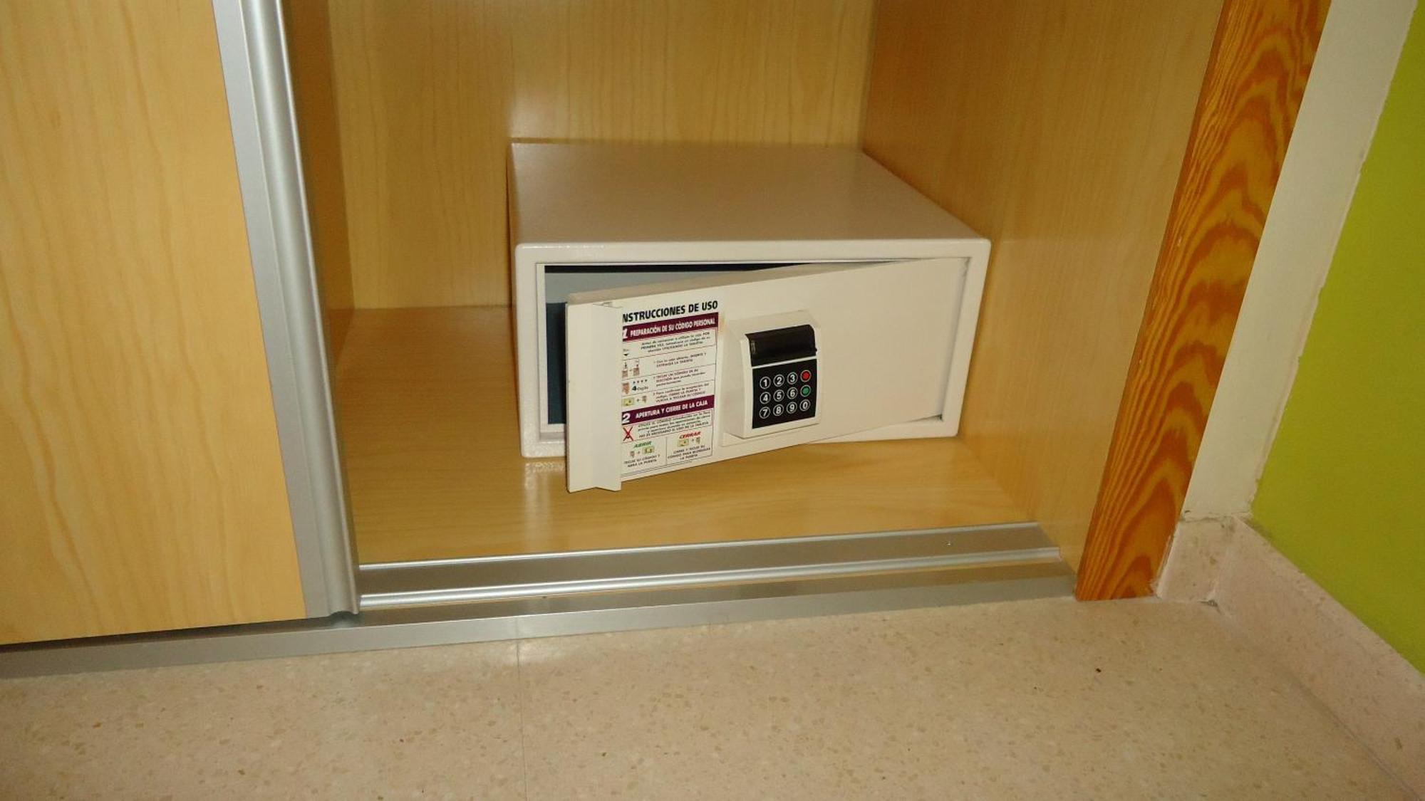 Apartamentos Europa House Sun Beach グアルダマル・デル・セグラ 部屋 写真